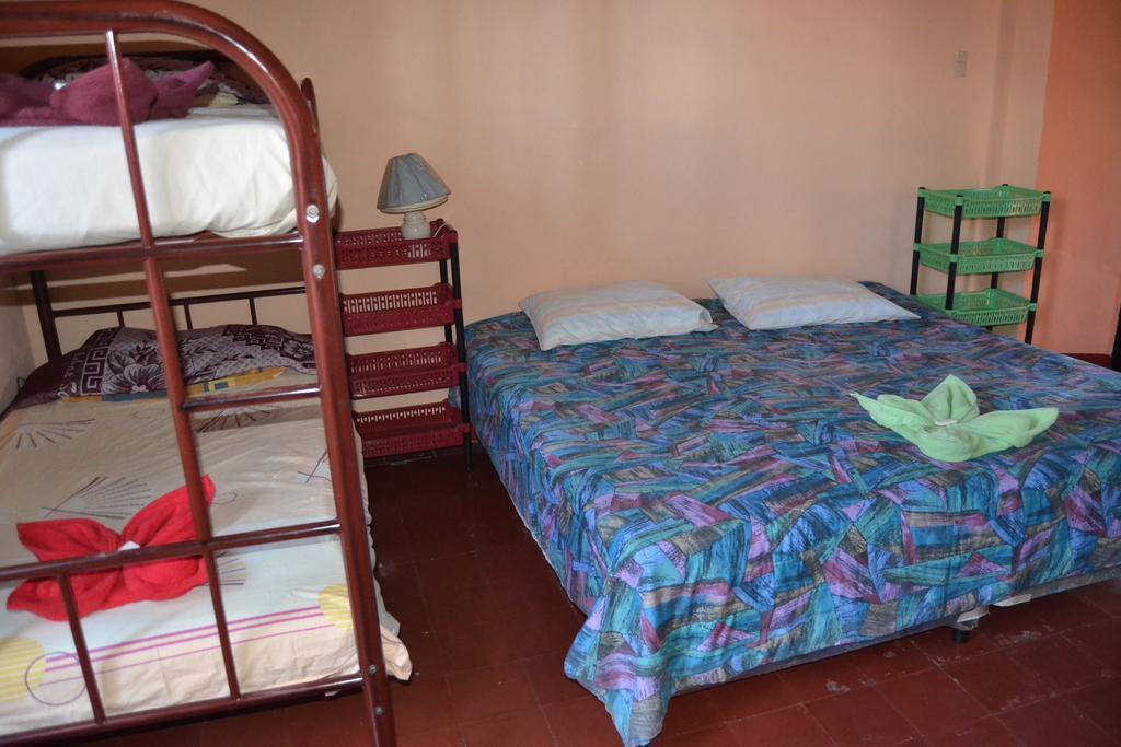 Hostal Morenosアンティグア・グアテマラ エクステリア 写真