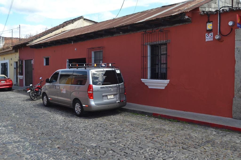 Hostal Morenosアンティグア・グアテマラ エクステリア 写真