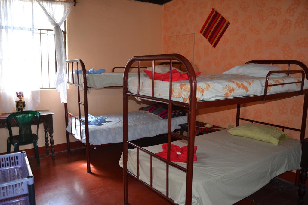 Hostal Morenosアンティグア・グアテマラ エクステリア 写真